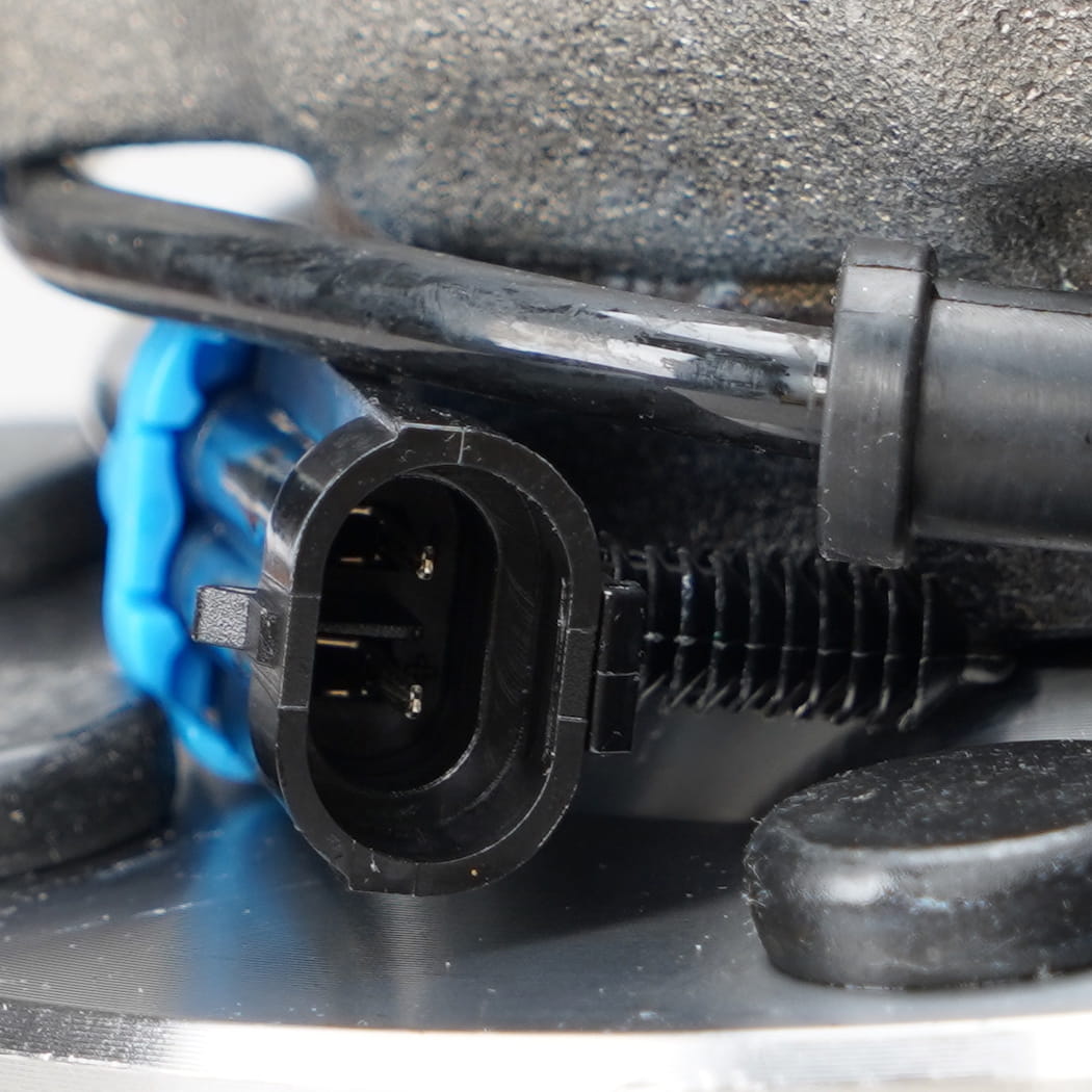 Hanhub 515086 Front Wheel Hub at Pagtatapos ng Assembly na katugma sa Chevy Avalanche 2500 Silverado 1500 HD Classic Silverado 2500 Silverado 2500 HD Classic Suburban 2500 Sierra 1500 HD Classic Sierra 2500 Sierra 2500 HD Classic Yukon XL 2500 Palitan BR930626 FW786 15064670 15112409 15225751 8-Lug